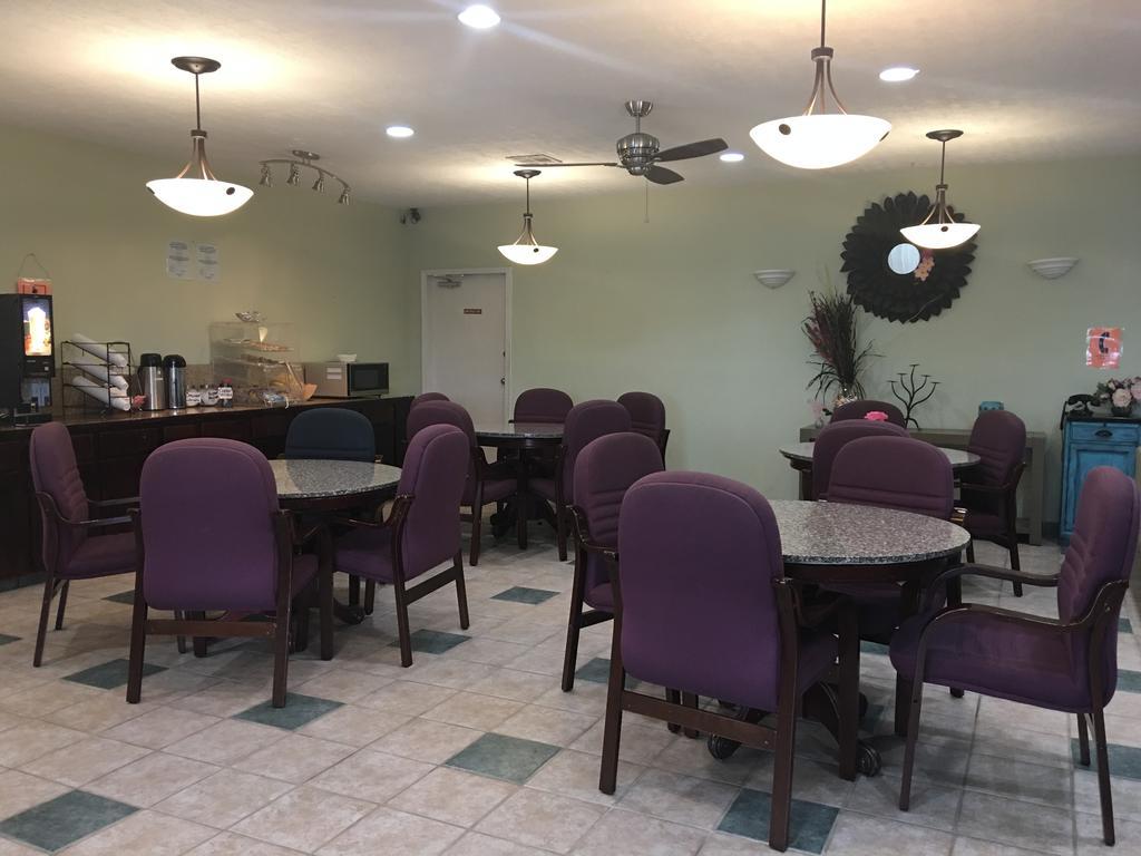 Houston Inn And Suites المظهر الخارجي الصورة