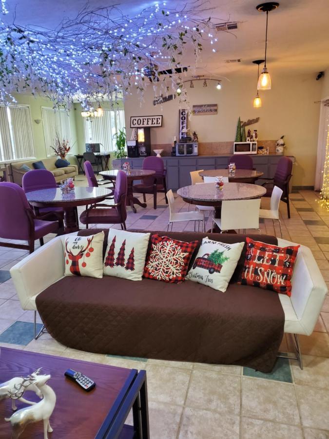 Houston Inn And Suites المظهر الخارجي الصورة
